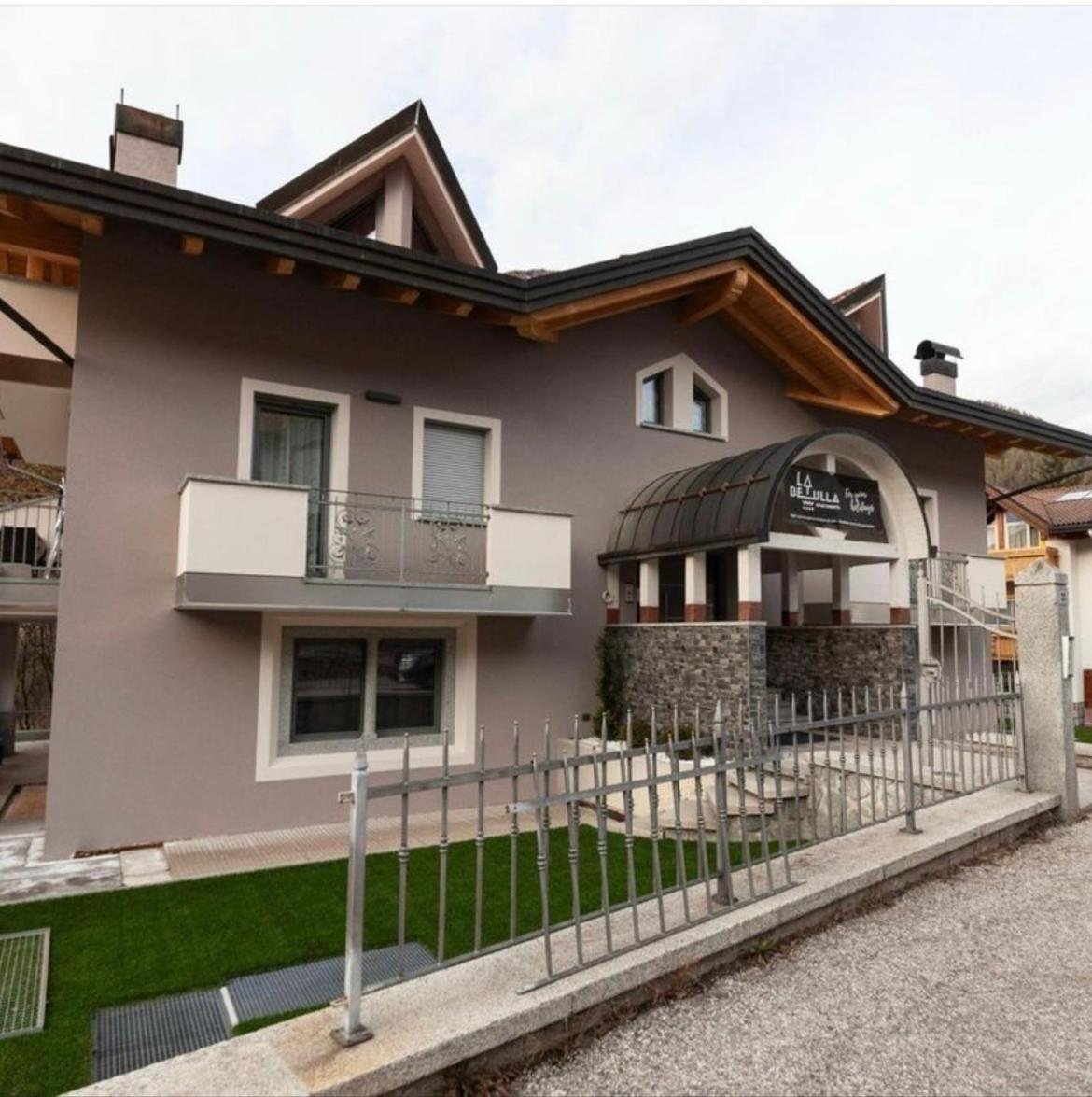La Betulla Apartments 코메차두라 외부 사진